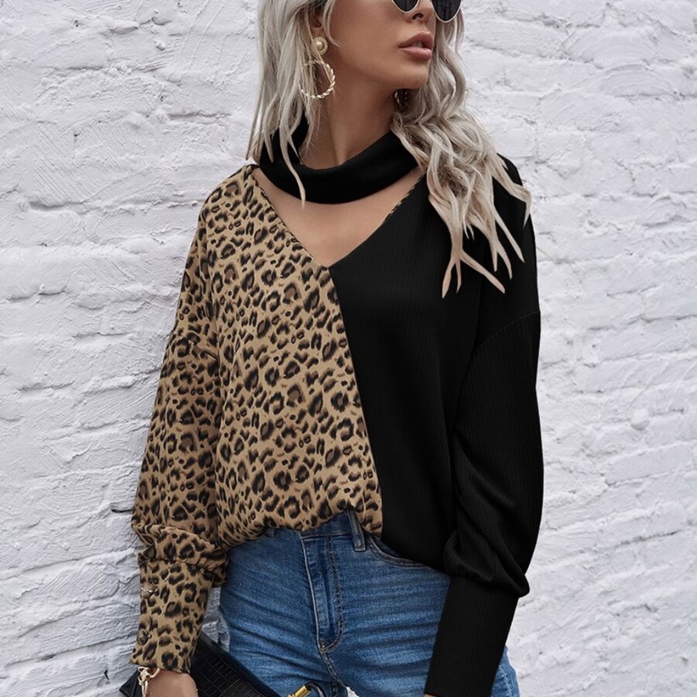 leopard print keyhole neck long sleeve top black - Picture 7 of 14